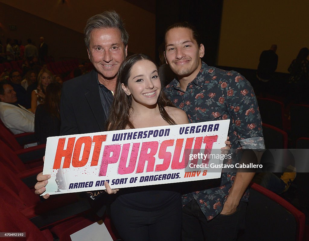 Reese Witherspoon And Sofia Vergara Suprise Fans At Miami Screening Of "Hot Pursuit"