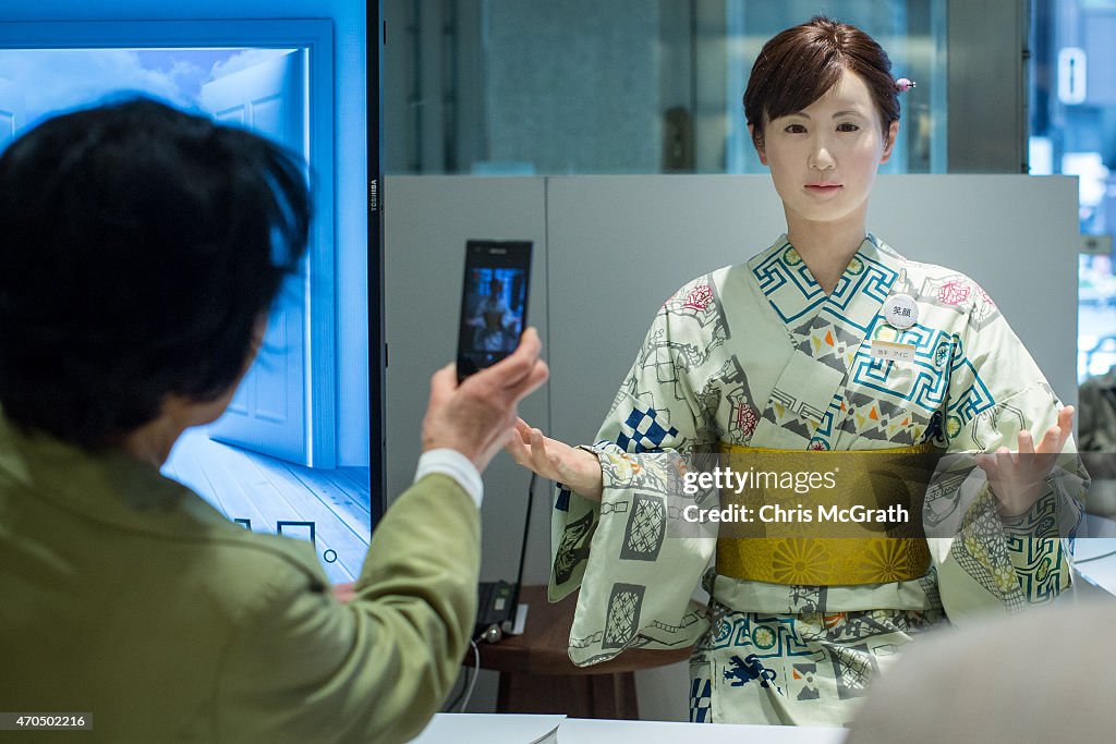 Humanoid Receptionist Works At Japanese Department Store