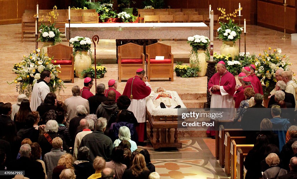 Chicago Catholics Pay Respects To Late Francis Cardinal George