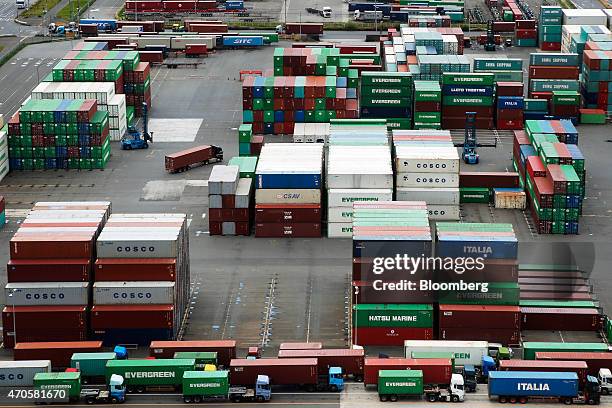 Japanese Container Line Japan Marathon Photos and Premium High Res Pictures - Getty Images