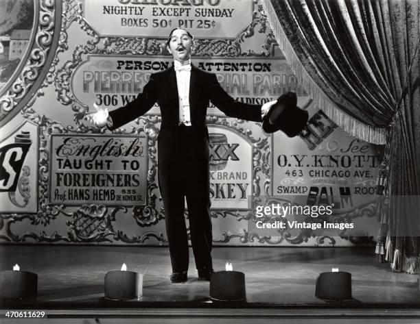 Singer on a Vaudeville stage, USA, circa 1940.