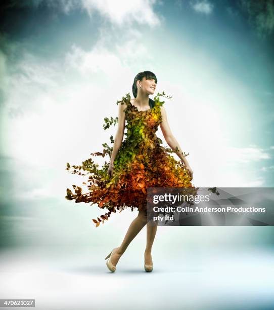 pacific islander woman wearing gown of plants - sustainable fashion stock pictures, royalty-free photos & images