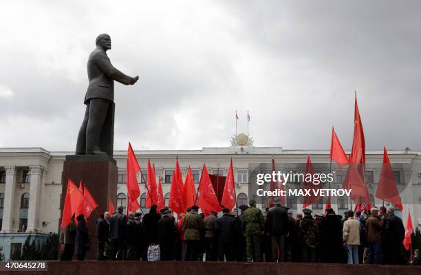 Lenin Supporters Flag Of Lenin Photos and Premium High Res Pictures - Getty Images