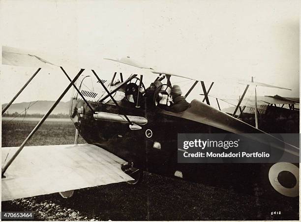 Major D'Annunzio and his pilot the Captain Palli. August 1918. Gelatine process. Rome, Central Museum of the Risorgimento "