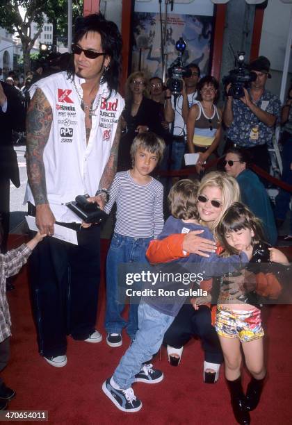 Donna Derrico Nikki Sixx Photos And Premium High Res Pictures Getty donna-derrico-nikki-sixx-photos-and-premium-high-res-pictures-getty