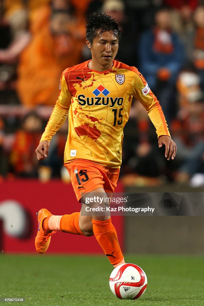 Shimizu S-Pulse v Vegalta Sendai - J.League Yamazaki Nabisco Cup