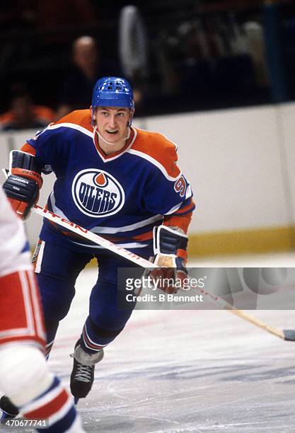 Wayne Gretzky of the Edmonton Oilers skates on the ice during an NHL game against the New York Rangers on November 15, 1981 at the Madison Square...