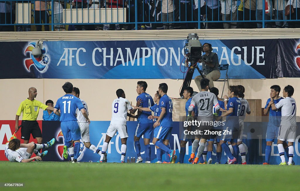 Guangzhou R&F v Gamba Osaka - AFC Asian Champions League