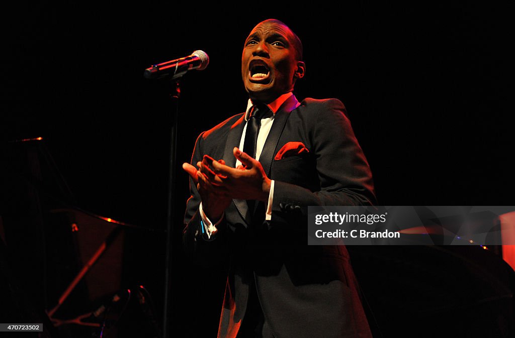 Noah Stewart Performs at the Queen Elizabeth Hall In London
