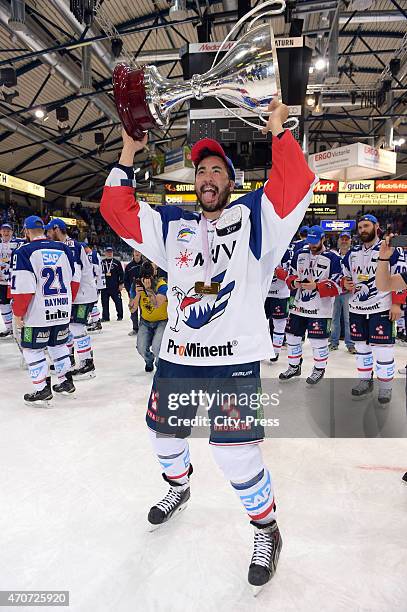 Brandon Yep of the Adler Mannheim during the game between ERC Ingolstadt and Adler Mannheim on april 22, 2015 in Mannheim, Germany.