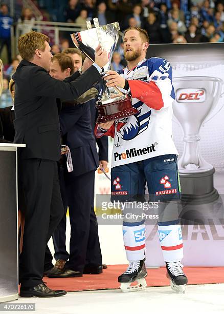 Gernot Tripcke and Marcus Kink of the Adler Mannheim during the game between ERC Ingolstadt and Adler Mannheim on april 22, 2015 in Mannheim, Germany.