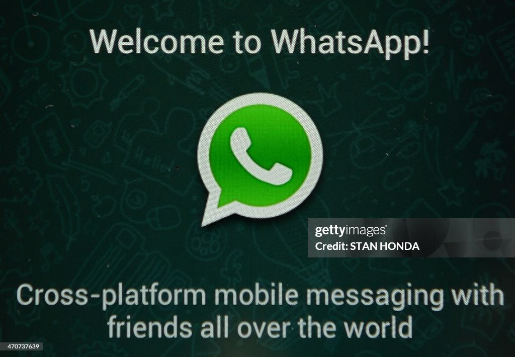 US-IT-TAKEOVER-FACEBOOK-WHATAPP