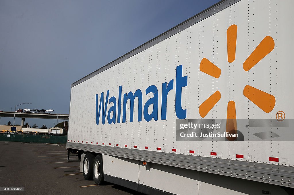 Wal-Mart Posts 21 Percent Drop In Q4 Profit