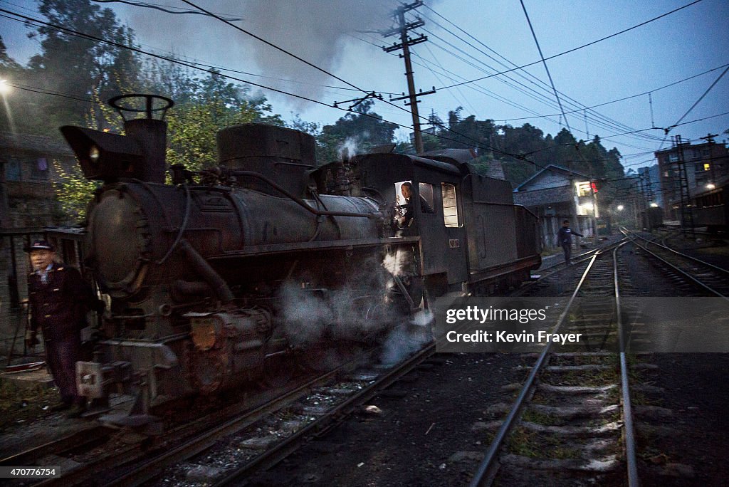 Steam Train Provides Link Between China's Past And Present