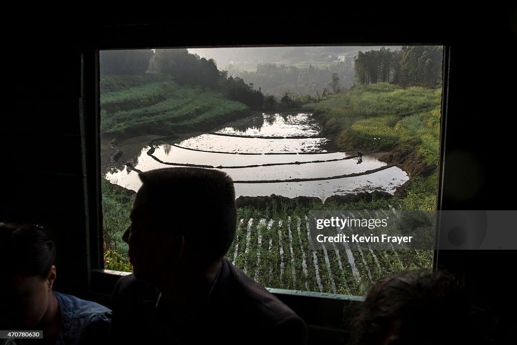 Steam Train Provides Link Between China's Past And Present
