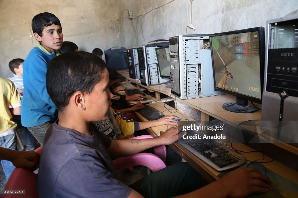 Computer center at Atmeh camp in Idlib