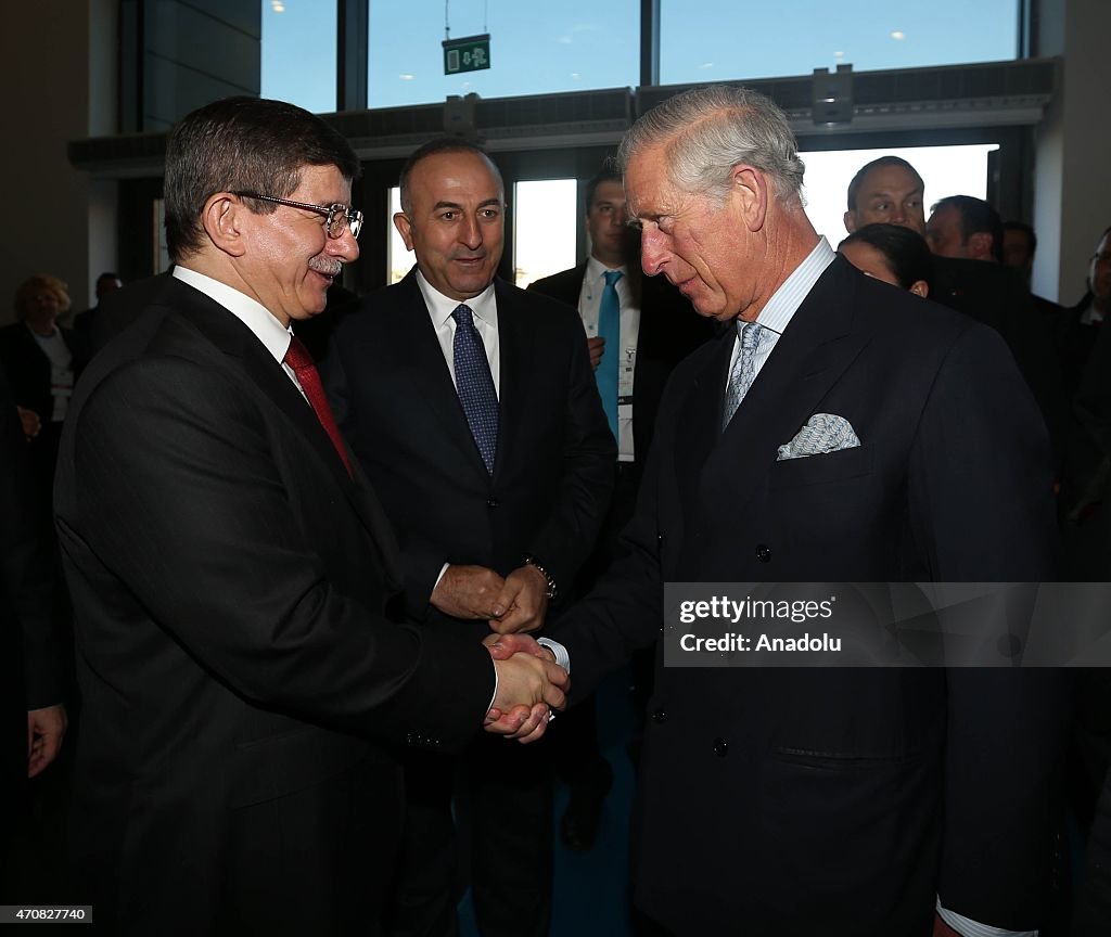 Prince Charles arrives in Istanbul