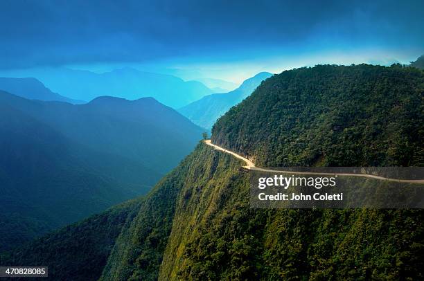 world's most dangerous road, bolivia - bolivia photos et images de collection