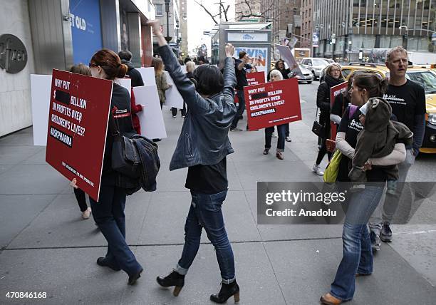 Pfizer Protest 17 Doctors Without Borders Protests Outside Pfizer Hq For Lower Vaccine ...