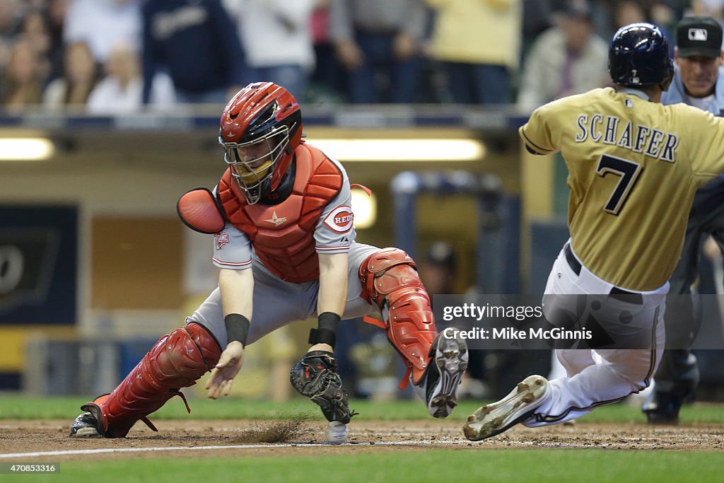 Cincinnati Reds v Milwaukee Brewers