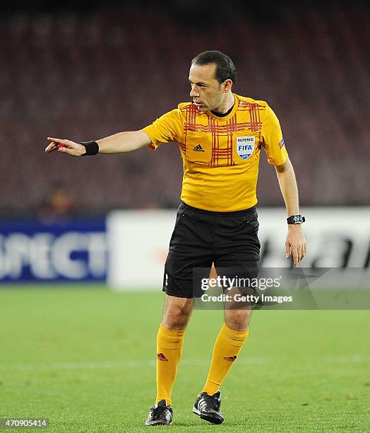 Referee Cuneyt Cakir during the UEFA Europa League quarter-final second leg match between SSC Napoli and VfL Wolfsburg on April 23, 2015 in Naples,...