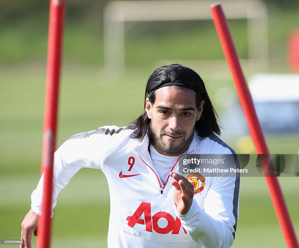 Manchester United Training Session and Press Conference