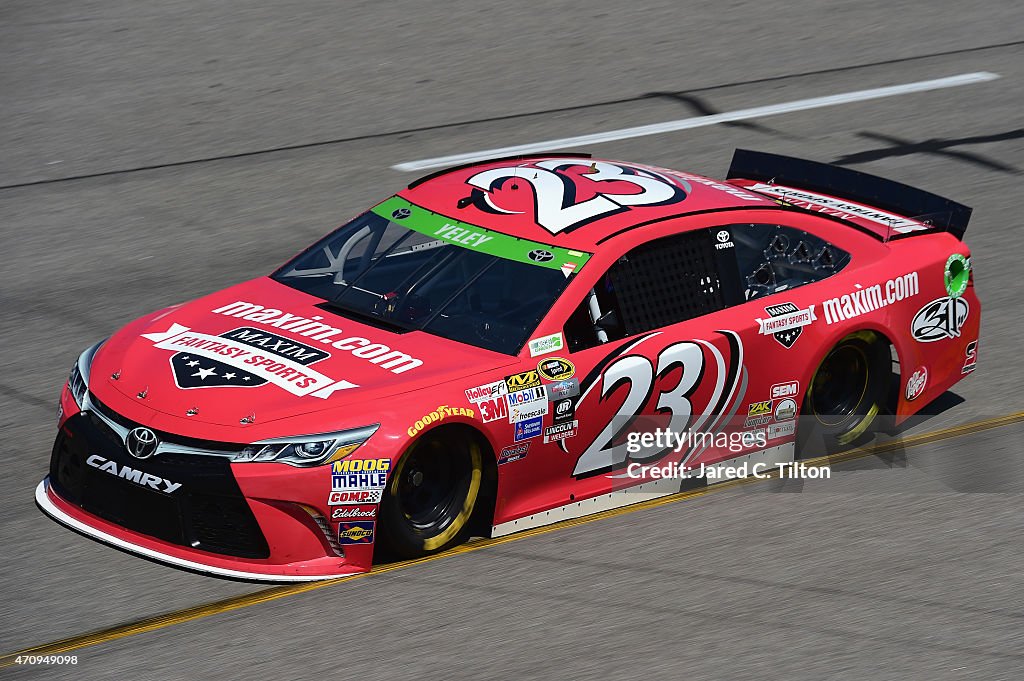 Toyota Owners 400 - Practice