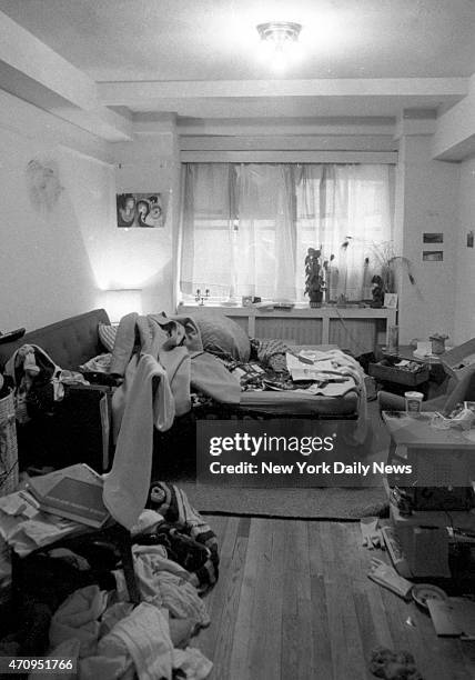 Apartment Building on W. 72d St. Where teacher Roseann Quinn was murdered.