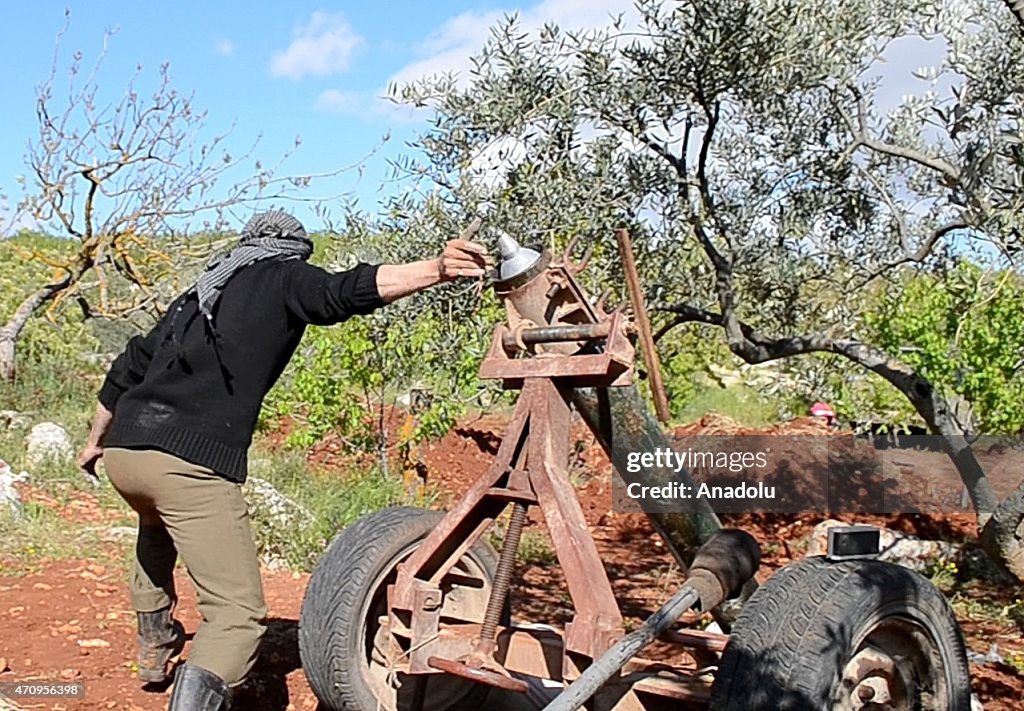 Fatah forces clash with Assad regime forces near Idlib