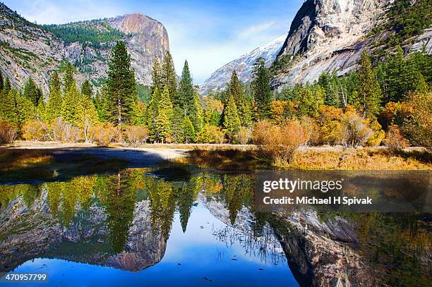 mirror lake - yosemite national park fotografías e imágenes de stock