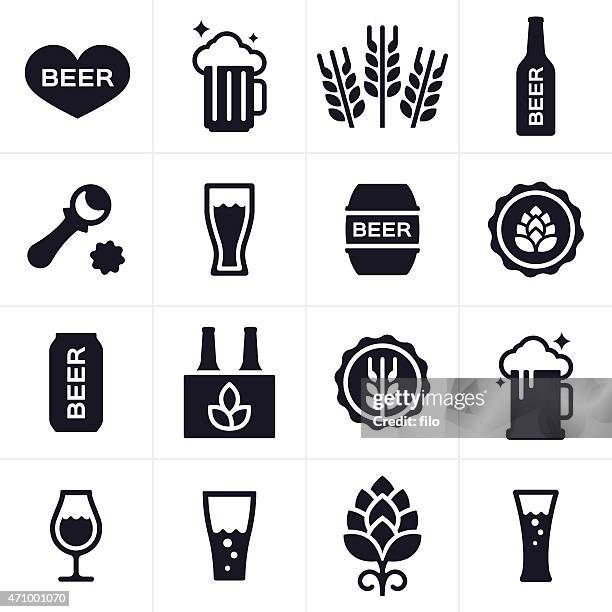 illustrazioni stock, clip art, cartoni animati e icone di tendenza di birra e birra brewing icone e simboli - boccale da birra di ceramica