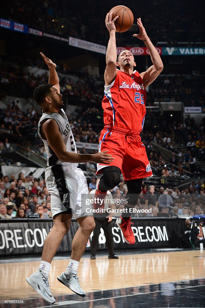 Los Angeles Clippers v San Antonio Spurs - Game Three