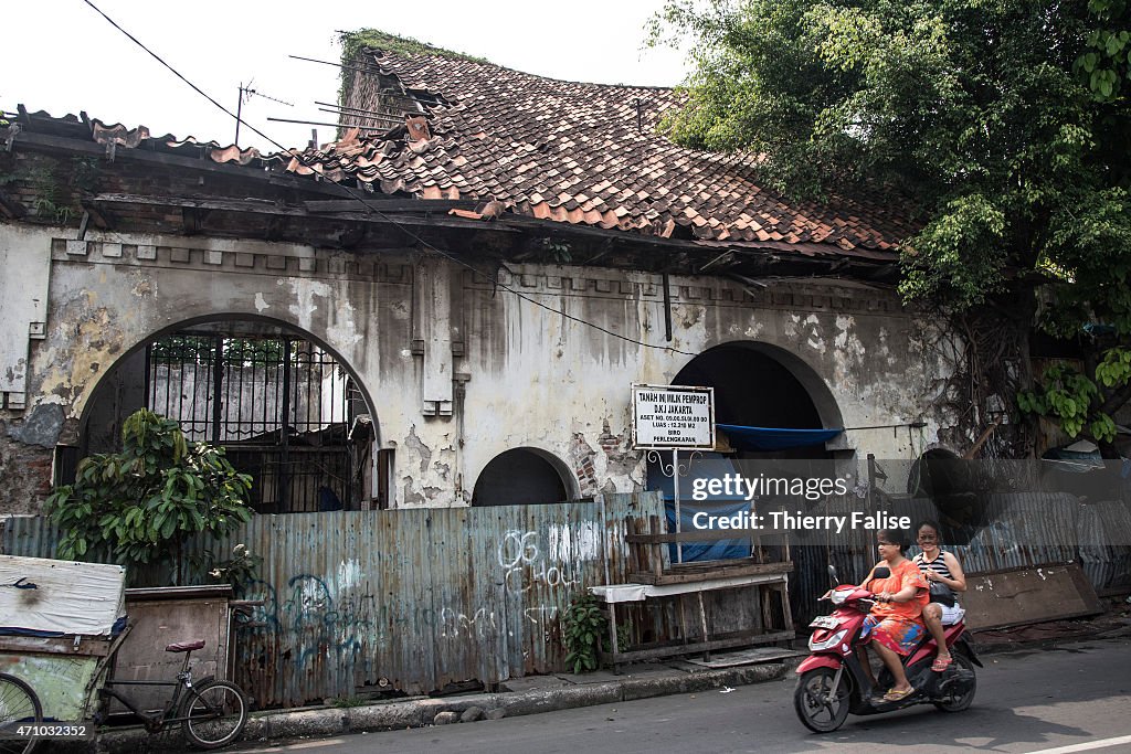 A decrepit house in Jakarta Old Town...
