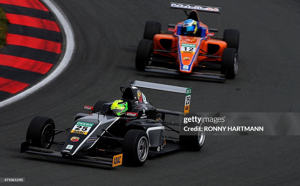 AUTO-F4-GER-SCHUMACHER