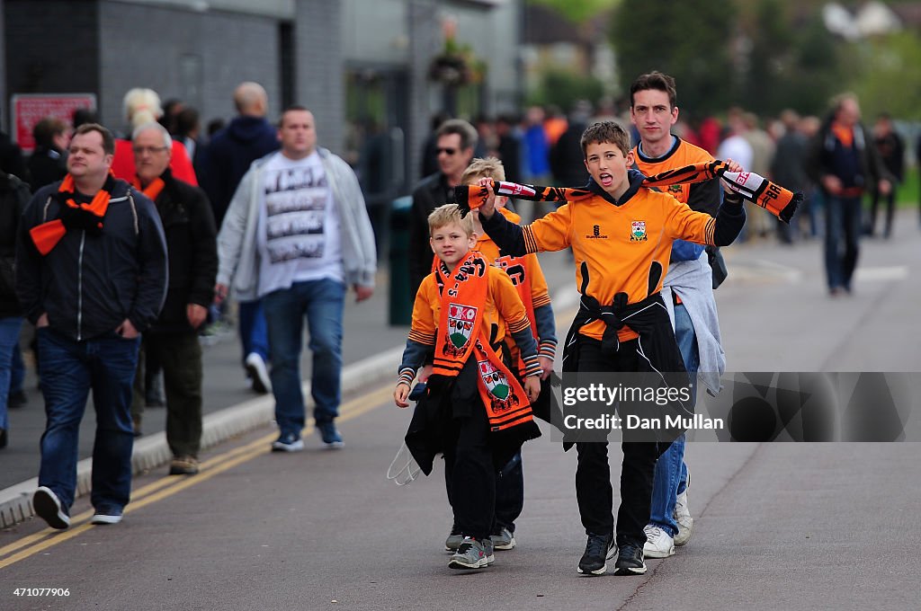 Barnet v Gateshead - Vanarama Football Conference League
