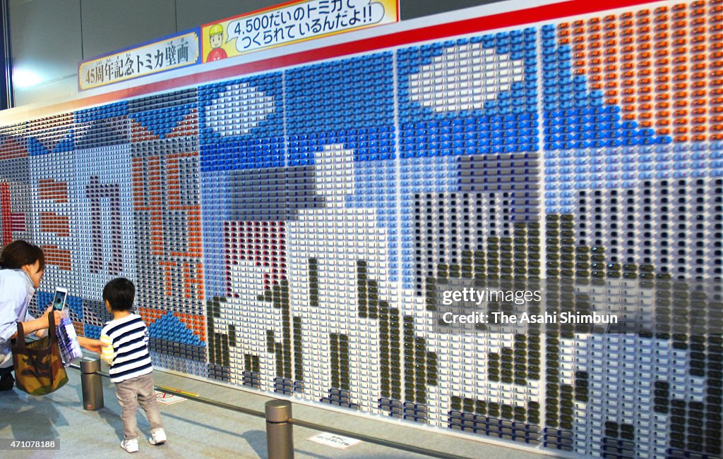 Mural Made Of 45,000 Tomica Diecast Toy Cars Displayed In Osaka