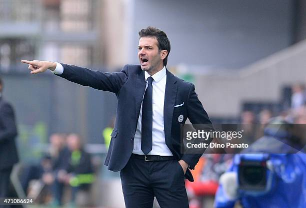 Head coach of Udinese Andrea Stramaccioni issues instructions during the Serie A match between Udinese Calcio and AC Milan at Stadio Friuli on April...