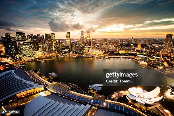 vista aérea sobre a singapore marina bay - baía de marina singapura - fotografias e filmes do acervo