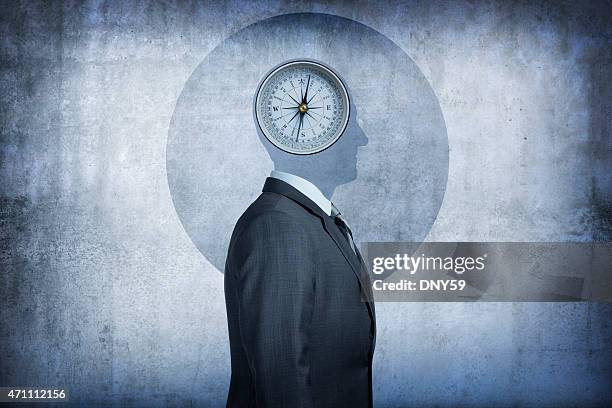 bússola do conceito de moral - bússola moral imagens e fotografias de stock