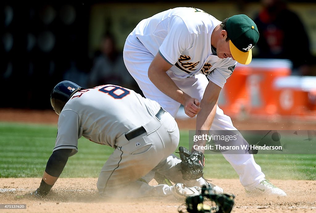 Houston Astros v Oakland Athletics