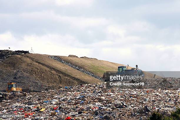 giftmülldeponie website - landfill stock-fotos und bilder
