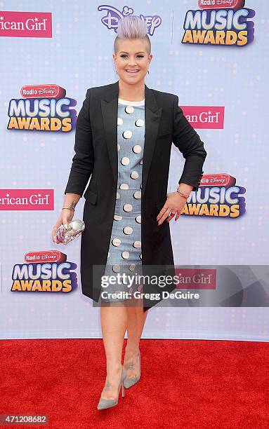 Kelly Osbourne arrives at the 2015 Radio Disney Music Awards at Nokia Theatre L.A. Live on April 25, 2015 in Los Angeles, California.