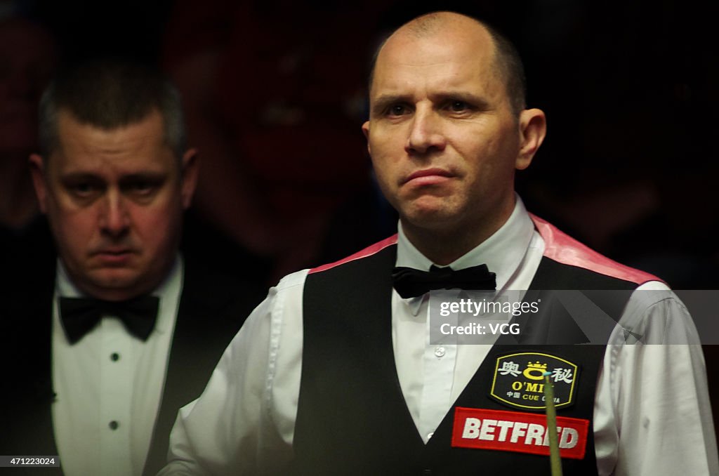 2015 Betfred World Snooker Championship - Day 9
