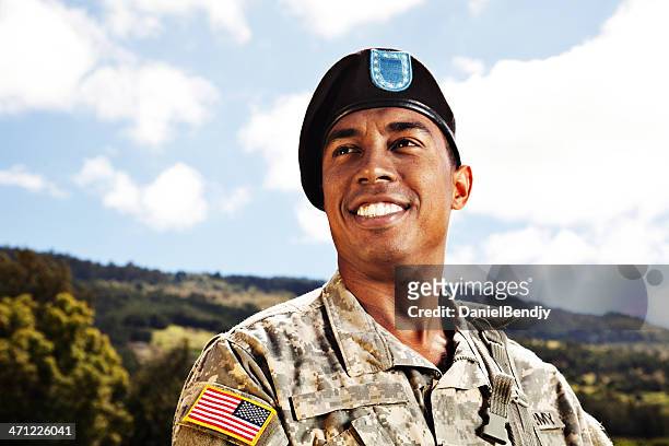 us soldier smiling - us army stock pictures, royalty-free photos & images