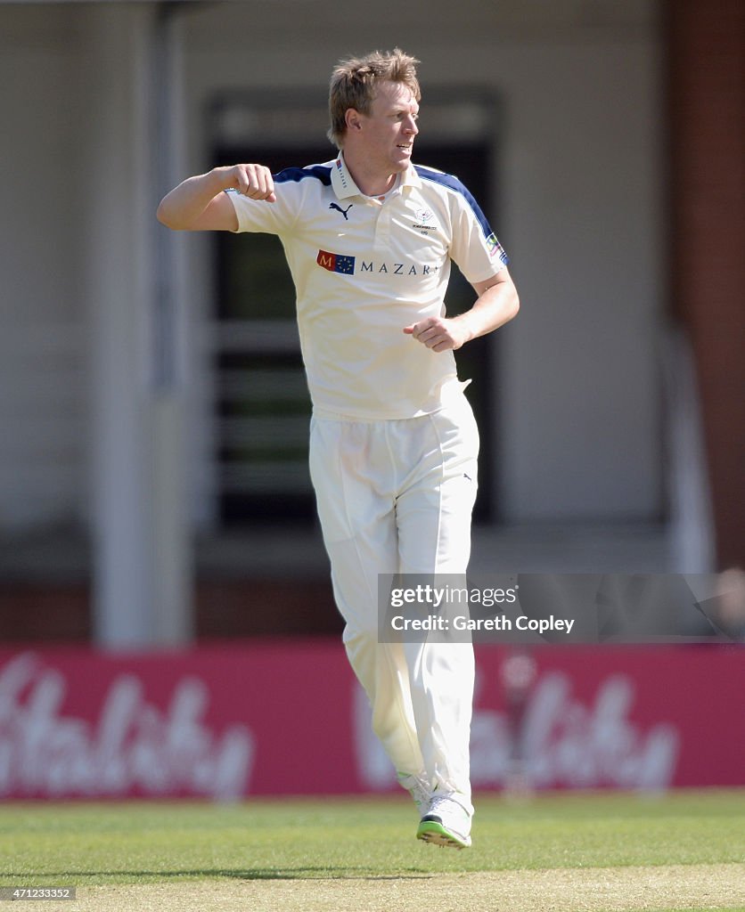 Yorkshire v Warwickshire - LV County Championship