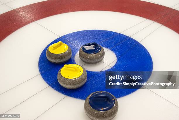 curling steinen - curling for sport stock-fotos und bilder