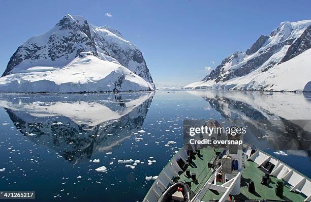 antarctic croisière - bateau croisiere photos et images de collection
