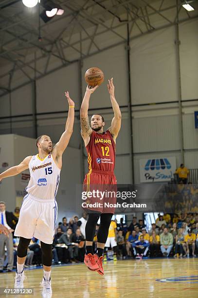 Trey Mckinney Jones of the Fort Wayne Mad Ants shoots against Mychel Thompson of the Santa Cruz Warriors in Game Two of the NBA D-League Finals on...