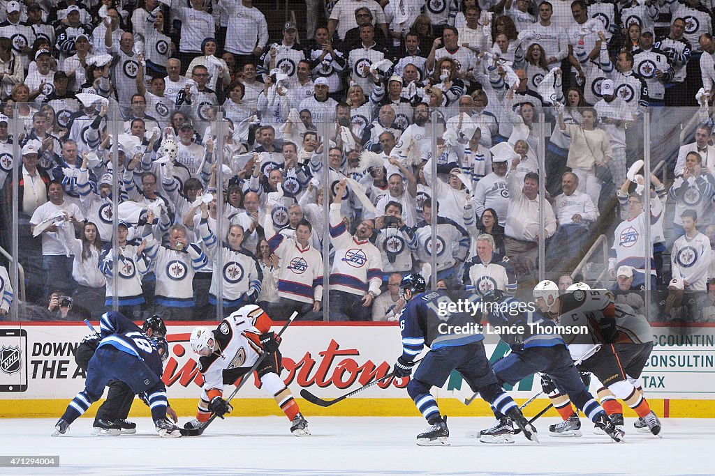 Anaheim Ducks v Winnipeg Jets - Game Three