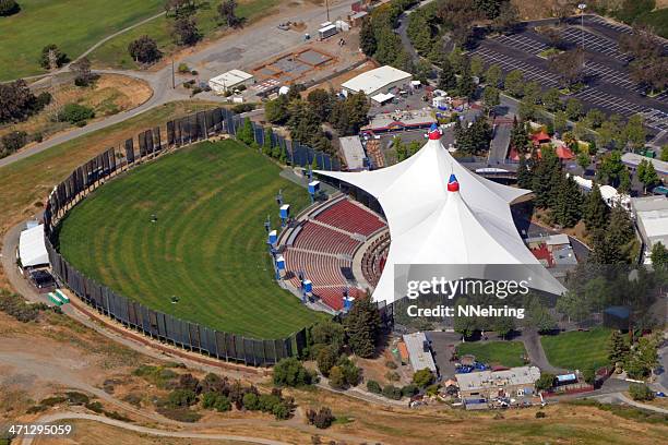 shoreline amphitheatre - mountain view california stock pictures, royalty-free photos & images